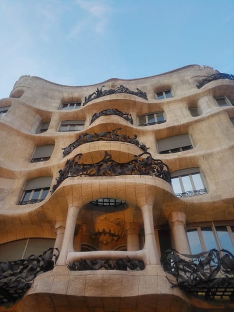 La Pedrera at 5/10 minutes walking!