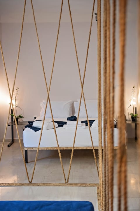 Executive Suite, Non Smoking | Premium bedding, minibar, in-room safe, blackout drapes