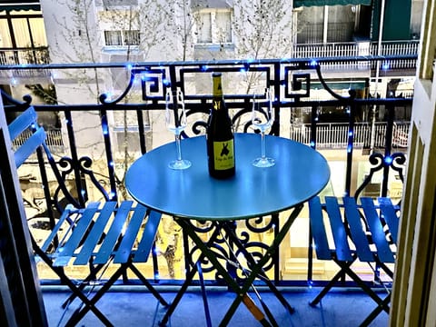El Grec, Barcelona - your very own corner of Romantic Dreta de l'Eixample