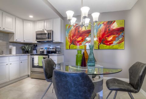 Fully equipped kitchen