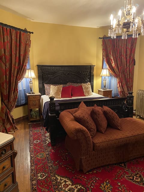 Benjamin Room
