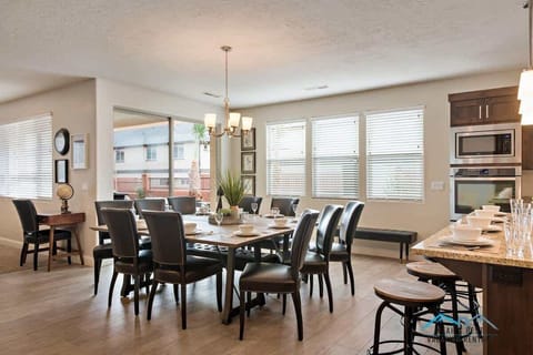 Large dining table perfect for groups