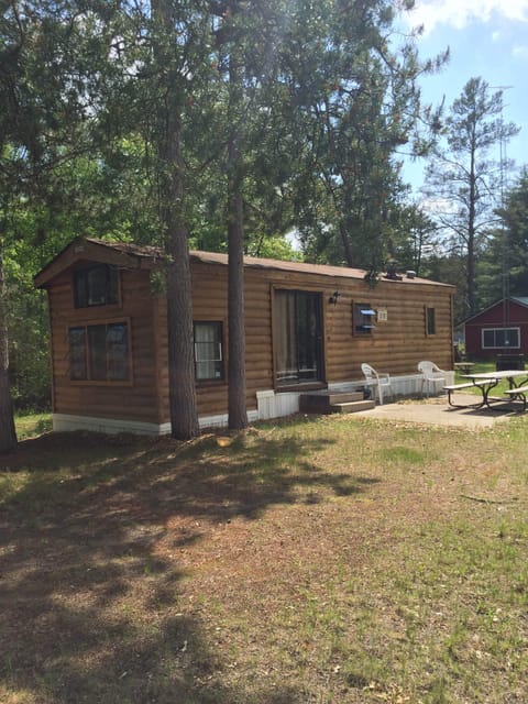 Cabin 1, 3 bedrooms
