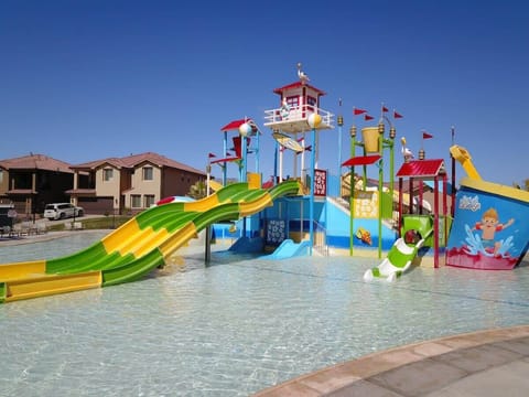 Enjoy full access to private water park and lazy river