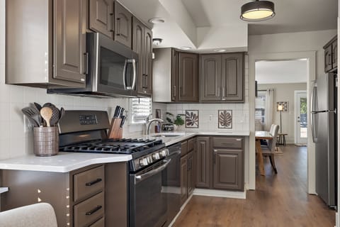 Great Kitchen space too 