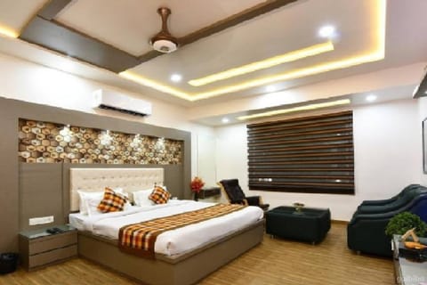 Superior Room | Soundproofing, bed sheets