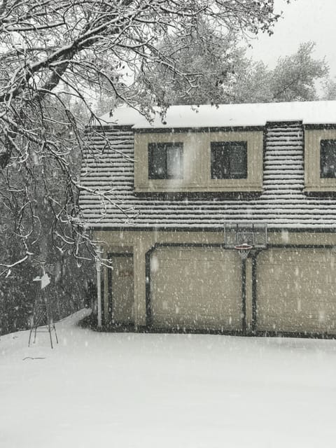 Entrance to studio above garage 