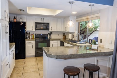 Fully stocked kitchen!
Pots and pans to spices and condiments.