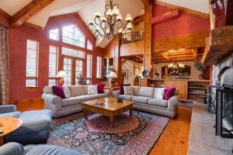 Townhome, 4 Bedrooms | Living area