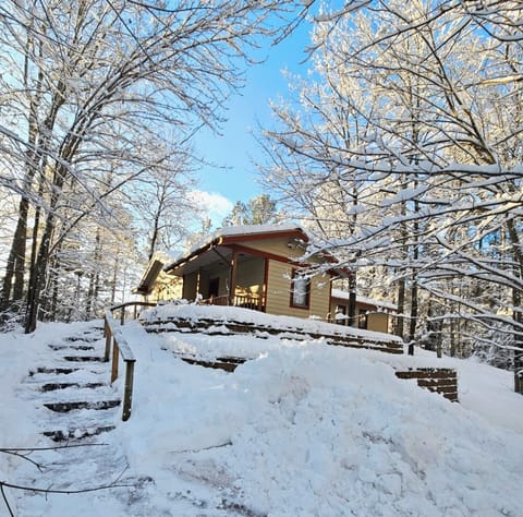 House, 3 Bedrooms | Exterior