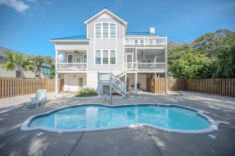 Exterior / Pool - West