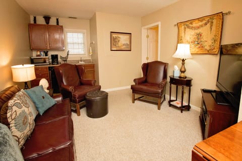 Family Suite | Individually decorated, individually furnished, iron/ironing board