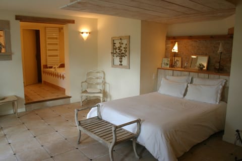 Superior Double Room (Orchidées) | Egyptian cotton sheets, premium bedding, Select Comfort beds