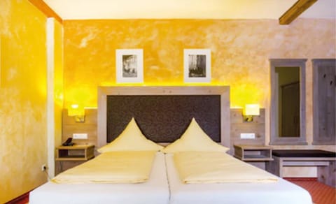 In-room safe, rollaway beds, free WiFi, bed sheets