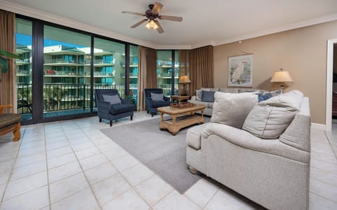 Phoenix on the Bay 1324, Orange Beach, Alabama, bay view, 3 bedroom condominium on the 3rd floor