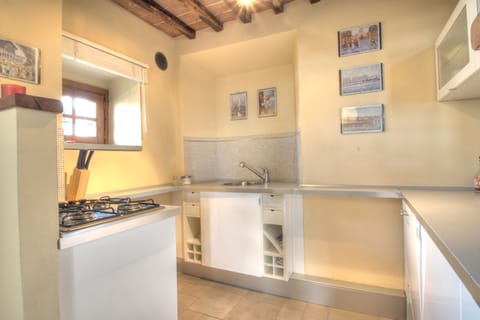 Apartment, 1 Bedroom (Scirocco) | Private kitchen | Fridge, stovetop, cookware/dishes/utensils