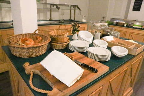 Daily continental breakfast for a fee