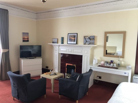 Superior Double or Twin Room, Ensuite, Sea View (The Bowmore Suite) | Free WiFi, bed sheets