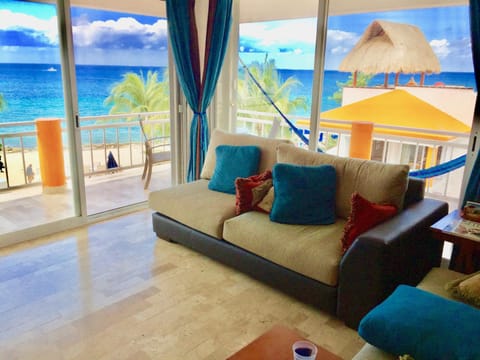 Panaramic views of the Caribbean Sea!
