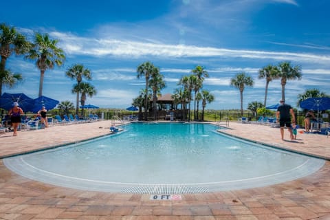 Oceanside pool