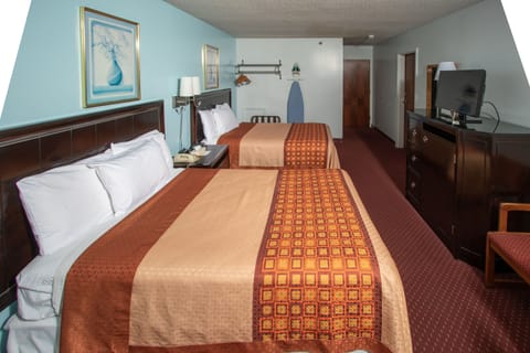 Double Room | Blackout drapes, iron/ironing board, free WiFi, bed sheets
