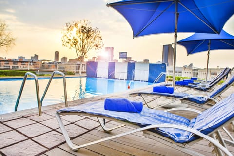 Sundeck