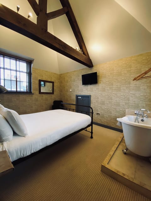 Double Room (Attic room - child up to 14years)