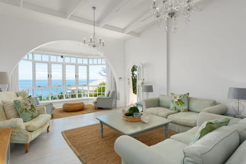 Superior Villa, Multiple Beds, Non Smoking | Living area | Flat-screen TV, fireplace