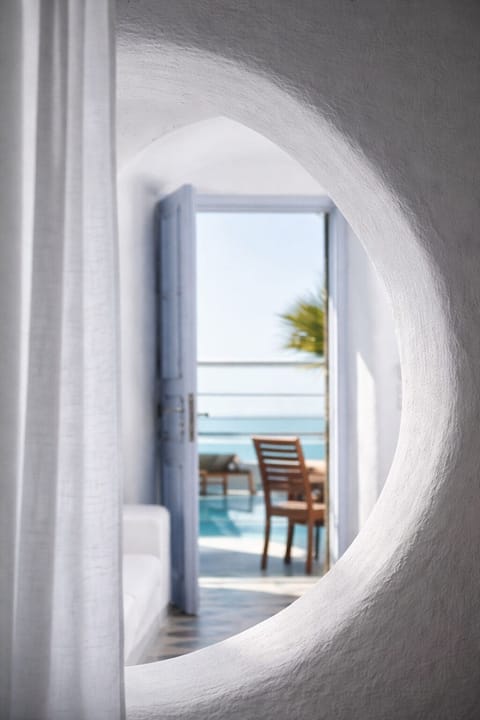 Suite (Roza) | Premium bedding, minibar, in-room safe, individually decorated