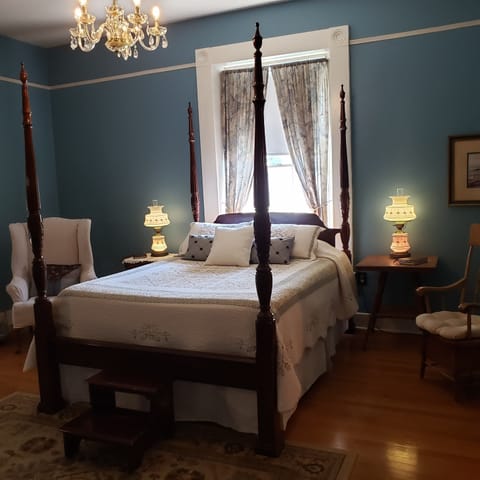 The Sunrise Room | Individually decorated, individually furnished, blackout drapes