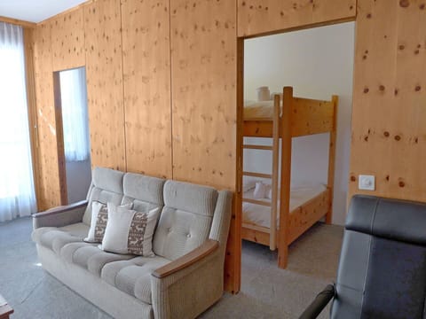 Room, Furniture, Property, Wall, Interior Design, Living Room, House, Building, Real Estate, Home