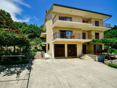 Property, House, Home, Building, Residential Area, Real Estate, Architecture, Estate, Apartment, Tree
