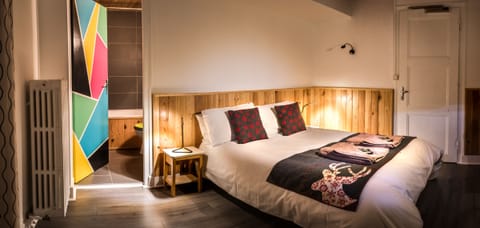 Standard Double Room, 1 Bedroom, Mountain View | Individually decorated, individually furnished, free WiFi, bed sheets