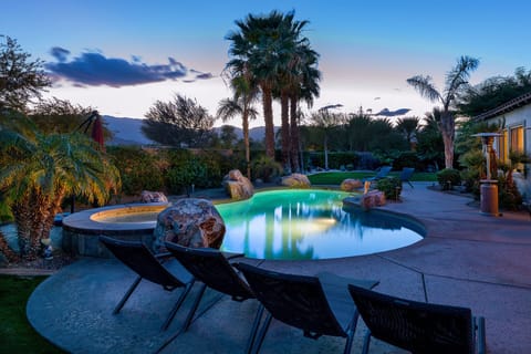 'Villa Blanca' Desert getaway w/ 6 bedrooms! House in La Quinta