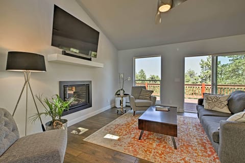 Morrison Vacation Rental | 3BR | 2.5BA | 2,100 Sq Ft | Stairs Required