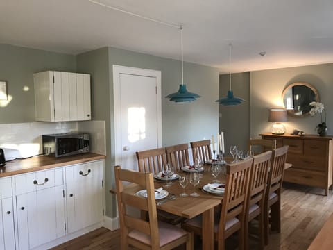 Kitchen / Dining
