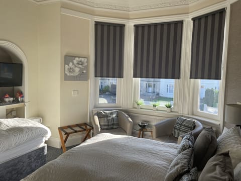 Family Room | Hypo-allergenic bedding, free cribs/infant beds, free WiFi, bed sheets