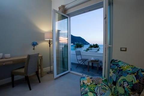 Junior Suite (Il mare) | Balcony view