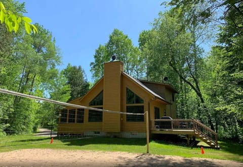 Make Northern MI memories! Sand Volleyball, Corn Hole & other yard/shed games.