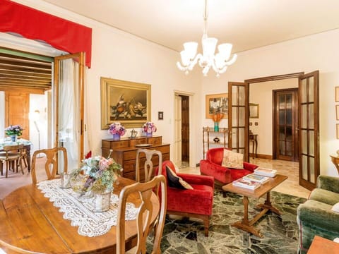 Room, Property, Furniture, Interior Design, Living Room, Dining Room, Building, Yellow, Table, Ceiling