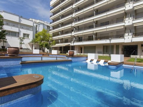 Water, Building, Property, Plant, Swimming Pool, Window, Azure, Shade, Architecture, Outdoor Furniture