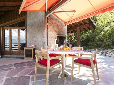 Property, Furniture, Table, Plant, Outdoor Furniture, Interior Design, Wood, Shade, Outdoor Table, Building