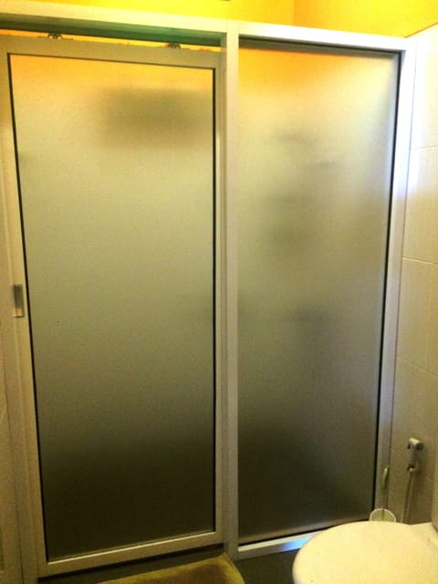 Villa, 1 Bedroom, Kitchenette | Rollaway beds, bed sheets