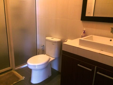 Villa, 1 Bedroom, Kitchenette | Rollaway beds, bed sheets