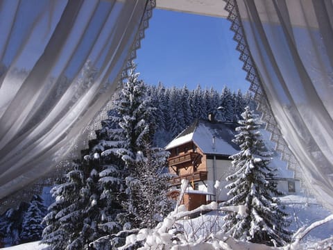 Comfort Double Room | Down comforters, in-room safe, individually decorated, desk