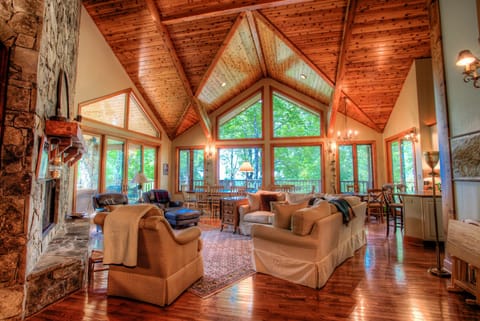Impressive architecture and comfortable lounge