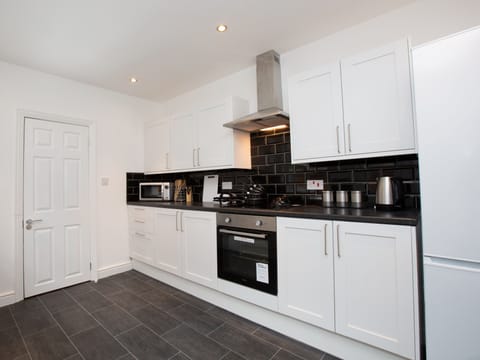 House, Private Bathroom (Whole) | Restaurant