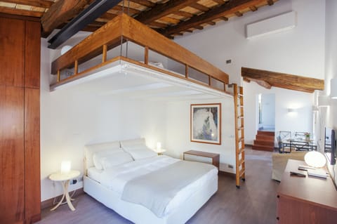 Apartment, 1 Bedroom | 1 bedroom, individually decorated, individually furnished
