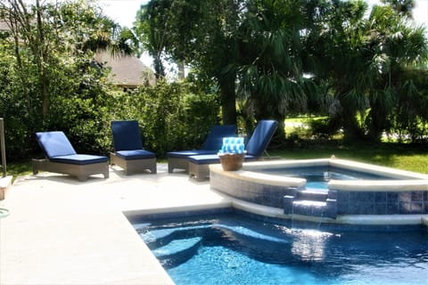 Who can resist sunbathing and refreshing dips in the pool?