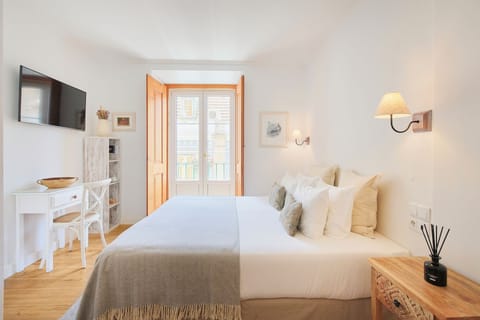 Standard Room | 9 bedrooms, hypo-allergenic bedding, minibar, in-room safe